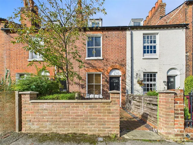 St. Johns Street, Reading, Berkshire, RG1, photo 1