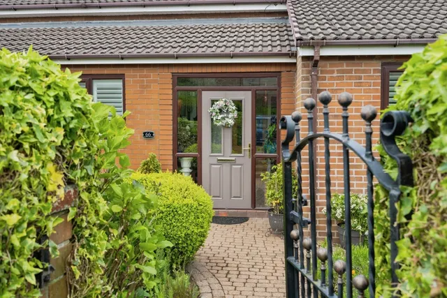 Nightingale Road, Blackrod, BL6, photo 2