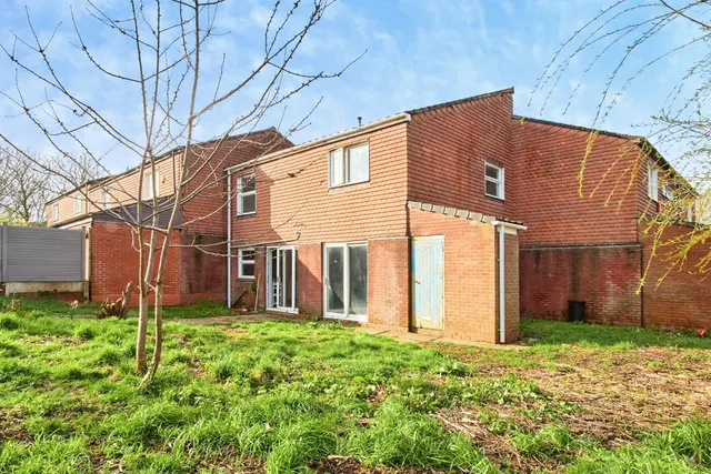 Elkstone Covert, Birmingham, B14, photo 1