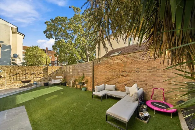 Kings Avenue, Balham, SW12, photo 2