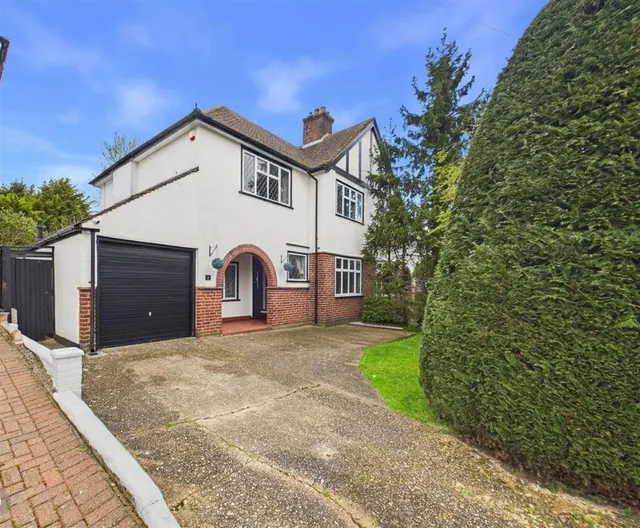 Egerton Close, Pinner, HA5 2LP, photo 1