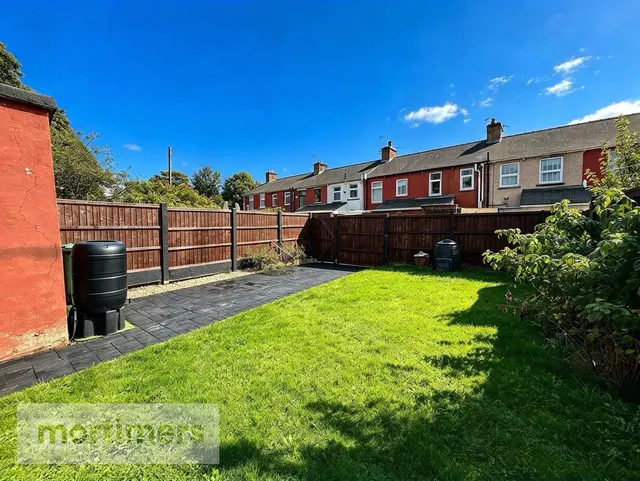 Howarth Avenue, Church, BB5, photo 3