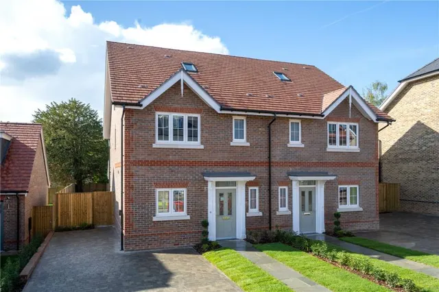 Ascot Oaks Crescent, Bracknell, RG12, photo 3