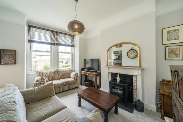 Lessingham Avenue, SW17, photo 2