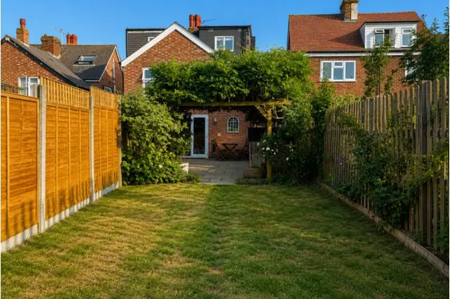 Howland Road, Marden, TN12, photo 1