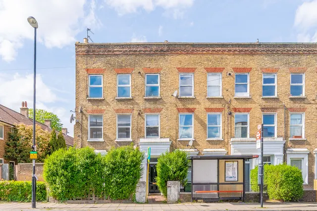 Flat 2, 24 Kent House Road, London, photo 1