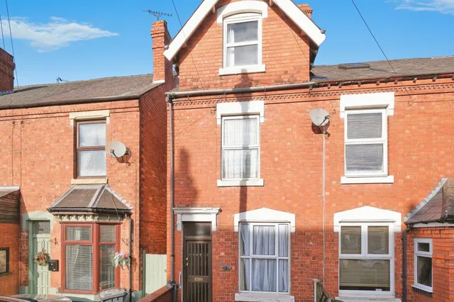 Hurcott Road, Kidderminster, photo 1