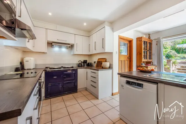 Hazeley Road, Twyford, SO21, photo 3