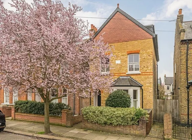 Effra Road, Wimbledon, SW19, photo 1