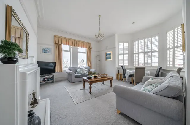 South Parade, Southsea, PO4, photo 1