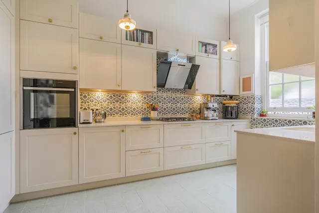 Frithwood Avenue, Northwood, HA6, photo 2