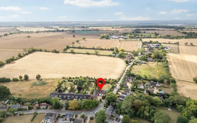 Photo 3 — Renhold Road, Wilden