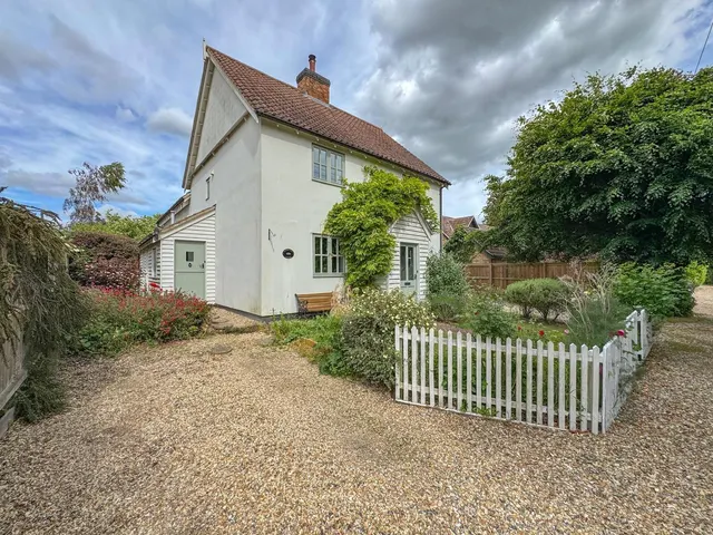 The Street, Lidgate, CB8, photo 1