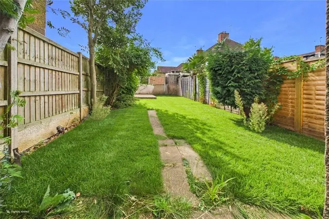 Photo 2 — Bath Road, Kettering, Northamptonshire, NN16
