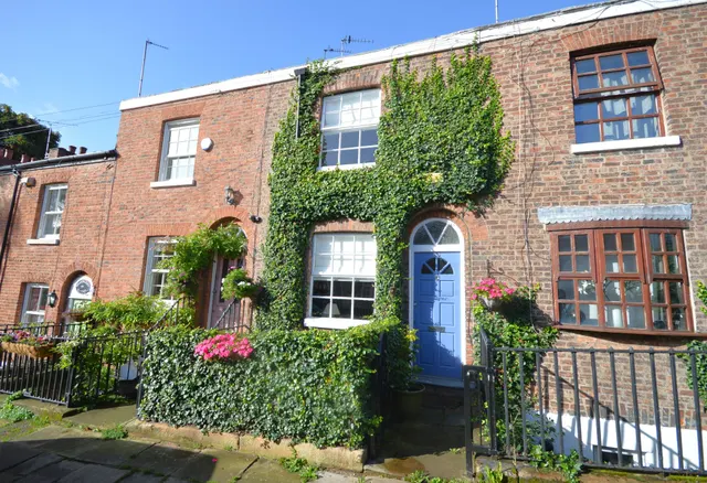 Vale Close, Stockport, photo 1