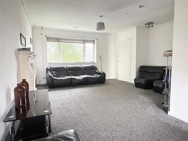 Chatsworth Street, Oldham, OL4, photo 3