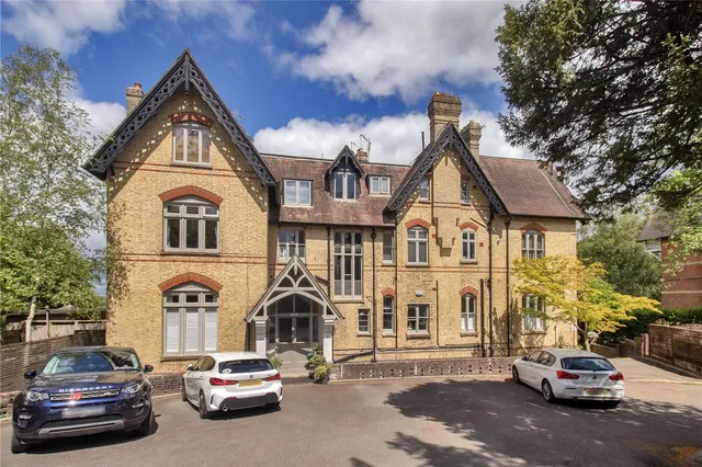 Broadwater Down, Tunbridge Wells, Kent, TN2 5NX, photo 1