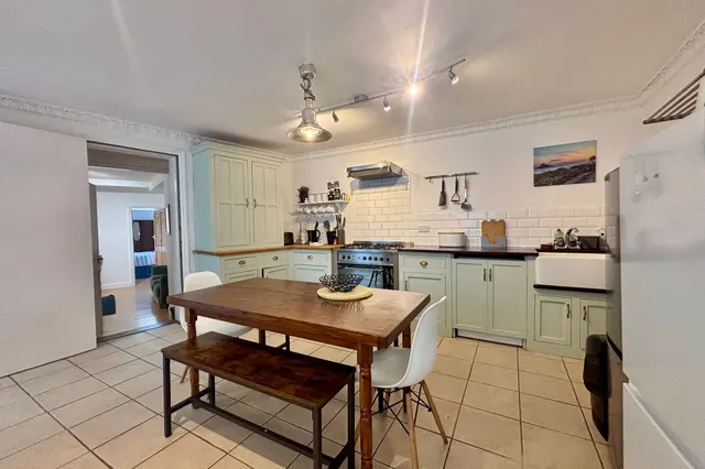 Higher Market Street, Penryn, TR10, photo 2