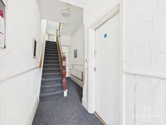 Photo 3 — Ash Grove, Beverley Road, East Riding of Yorkshi, HU5