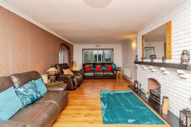 Photo 2 — Pool Close, Shareshill, Wolverhampton, Staffordshire, WV10