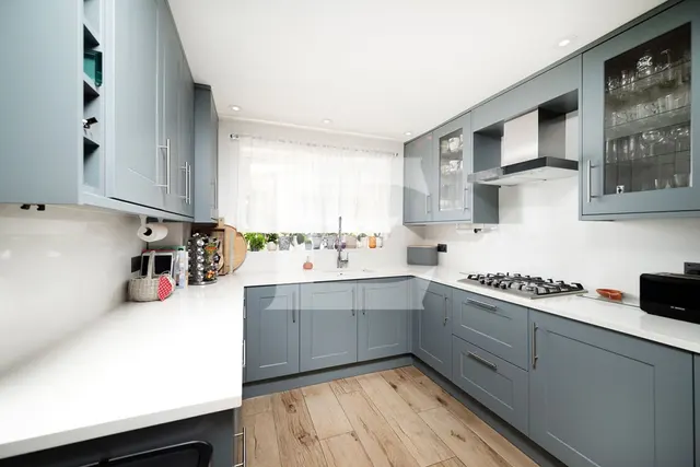 Moorlands Avenue, Mill Hill, NW7, photo 2
