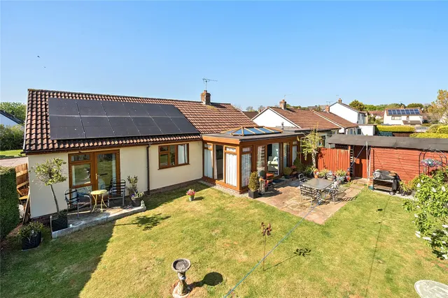 Collatons Walk, Bow, Crediton, Devon, EX17