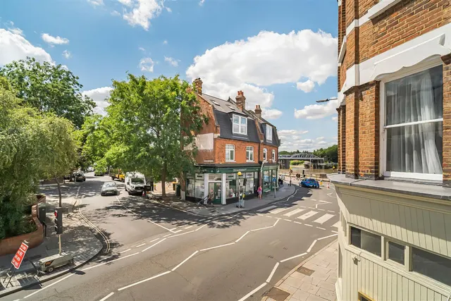 Barnes High Street, Barnes, SW13, photo 2