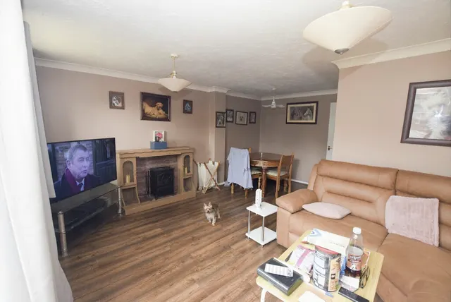 Ivy House Paddocks, Ketley, TF1, photo 2