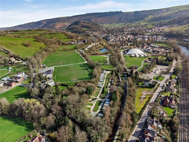 Abbey Road, Llangollen, LL20, photo 2