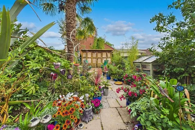 King George Avenue, Loughborough, photo 1