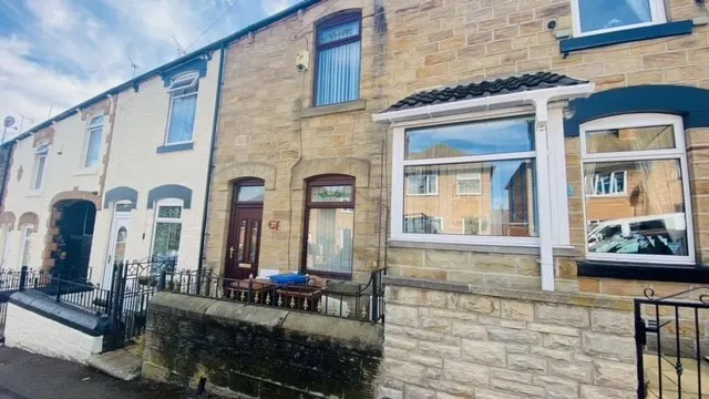 Oxford Street, Barnsley, S70, photo 1