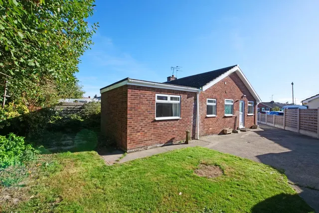 Cheviot Close, York, YO32, photo 2