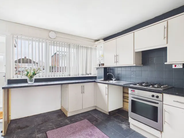 Aylestone Lane, Wigston, LE18, photo 1