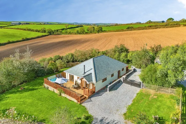 Sunnyside, South Allington, TQ7, photo 2