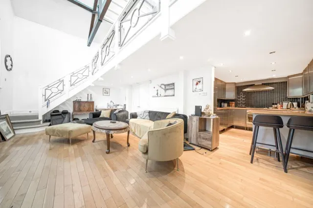 Rowanwood Avenue, Sidcup, DA15, photo 1