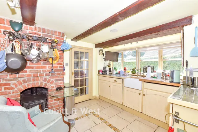Lumley Road, Emsworth, PO10, photo 3