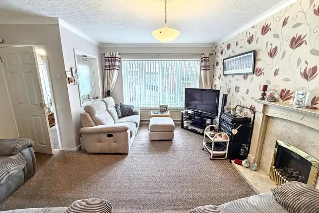 Wenlock Way, Church Farm, CV10, photo 3