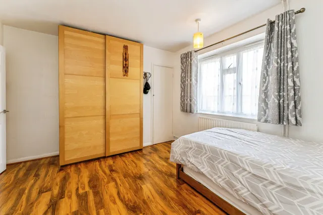 Fernside Avenue, London, NW7, photo 2