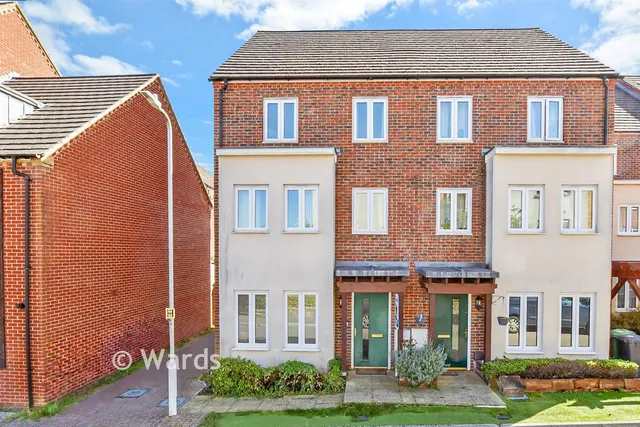 Melrose Close, Loose, ME15, photo 1