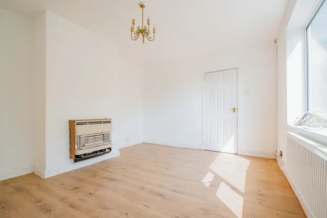 Hertford Grove, Cadishead, M44, photo 3