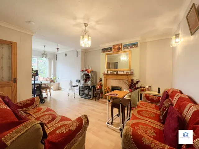 Photo 2 — Green Lane Road, Leicester, LE5 4PD