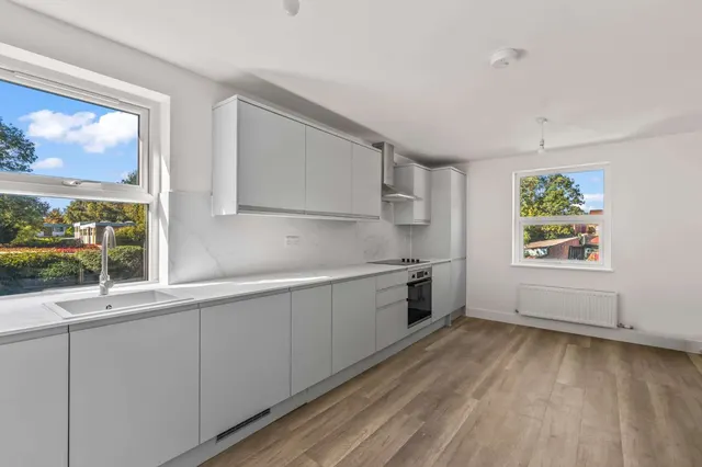 Teddington Park Road, Teddington, TW11, photo 3