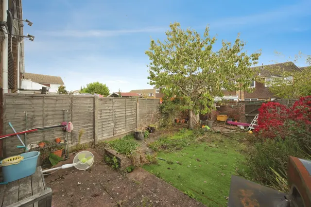 Telscombe Way, Luton, LU2, photo 3