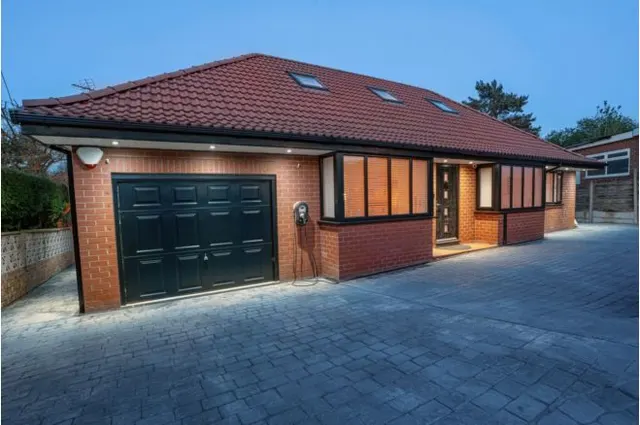 Willows Drive, Manchester, M35, photo 1