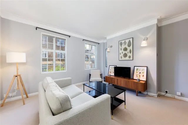Photo 2 — Kings Court South, Chelsea Manor Gardens, London, SW3