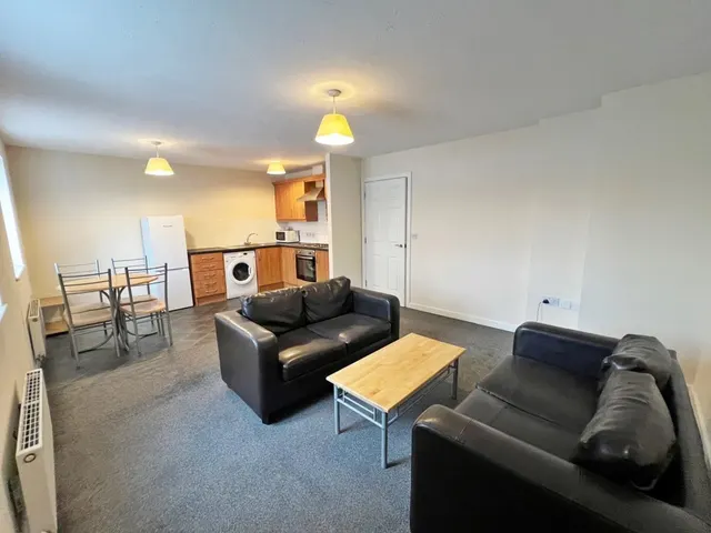 Cherry Court, Warrington, WA1, photo 3