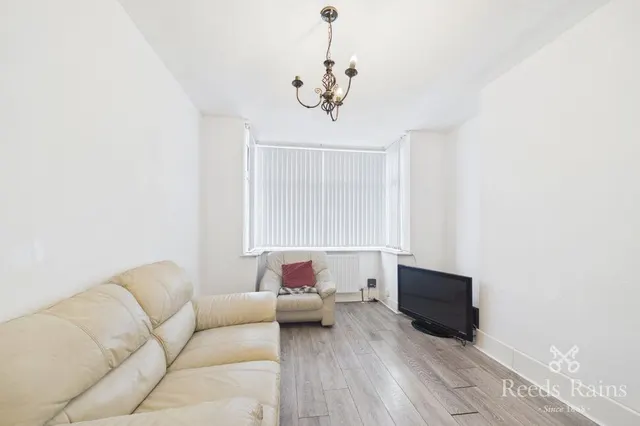 Photo 3 — Stag Lane, Rotherham, South Yorkshire, S60
