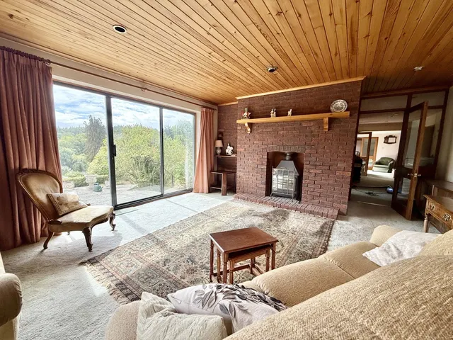 Sterrys Lane, May Hill, photo 2