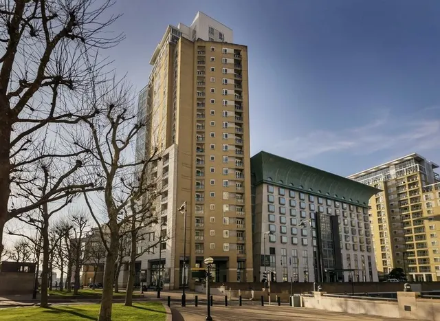 Westferry Circus, Canary Wharf, E14, photo 1