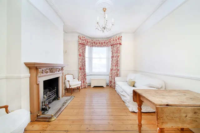 Chatto Road, London, SW11, photo 2